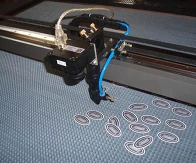 Automatic Locating CO2 80W 100W 150W 300W 500W Laser Cutting Machine Flc1390CCD