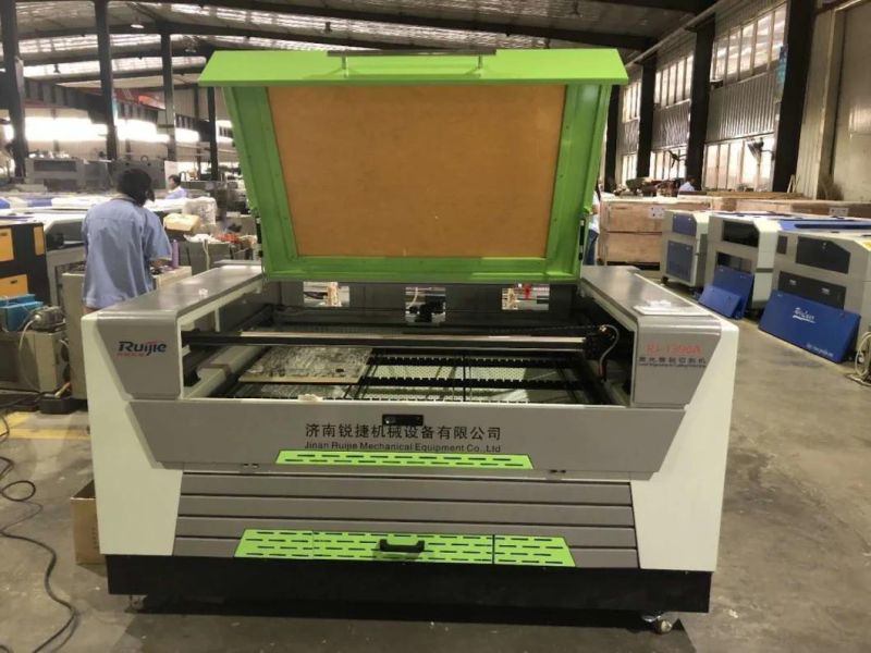 CO2 CNC Laser Engraving Cutting Machine for Acrylic/Wood/Cloth/Leather/Plastic