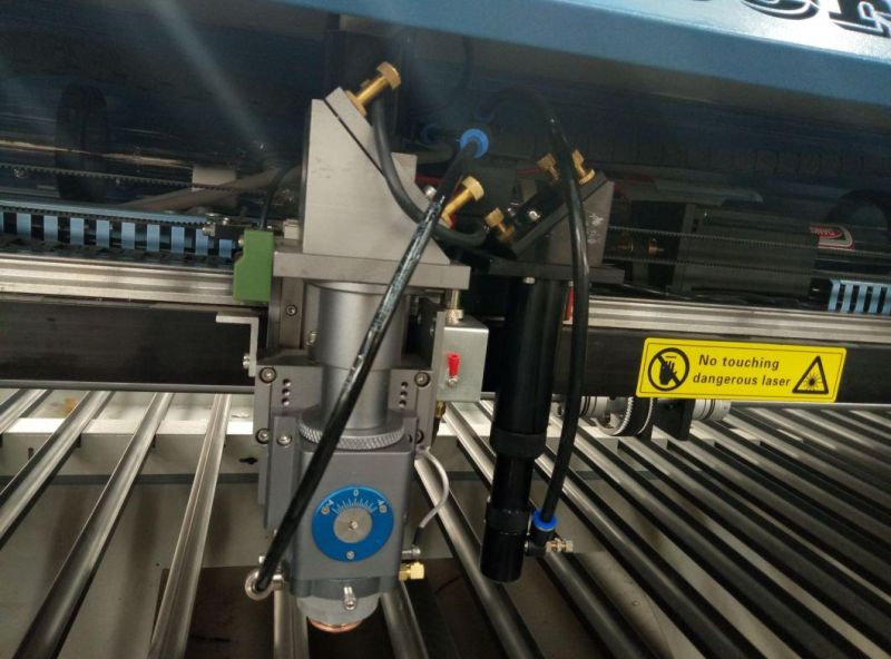 1610 Metal Processing CO2 Laser Cutter Machine with Two Working Laser Heads