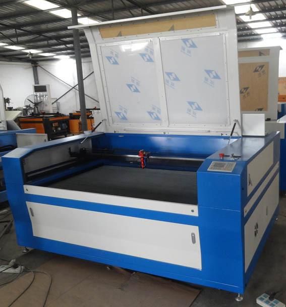 Acrylic CO2 Laser Cutting Machine (flc1512)
