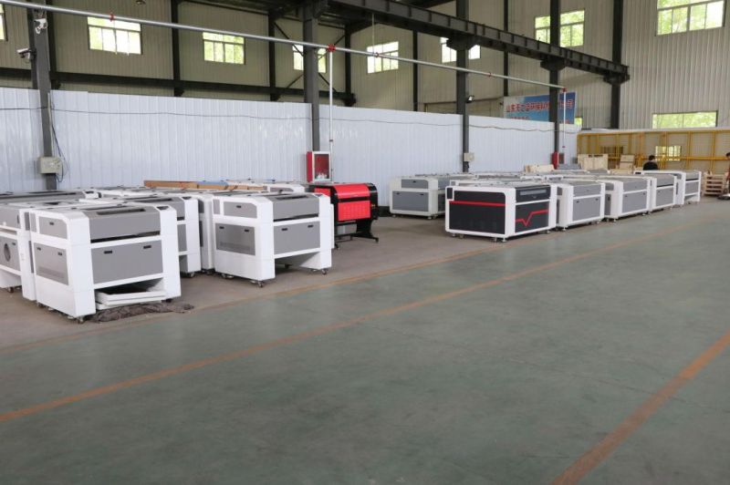 Hot Sale CO2 Laser Engraving Cutting Machine for Fabric Leather