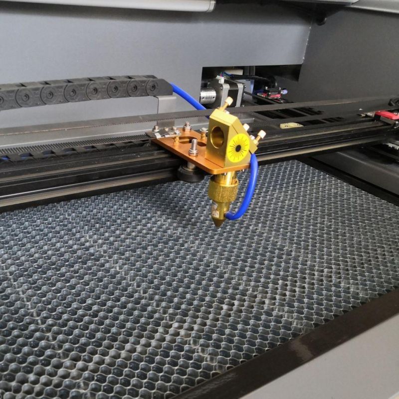 Redsail Hot Sale Lifting CO2 CNC Laser Machine for Acrylic, MDF with CE FDA Certification