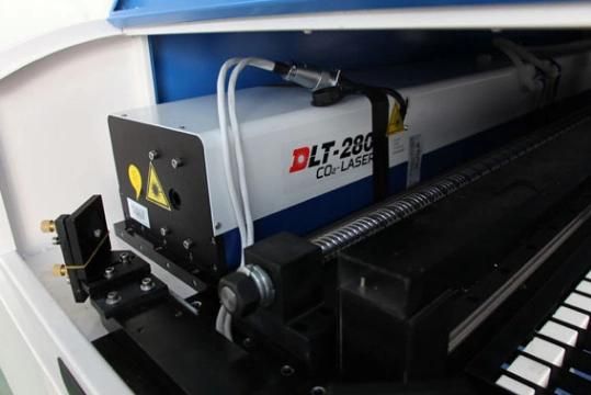 Laser Cutter Machine with Auto Focus for Metal Cutting